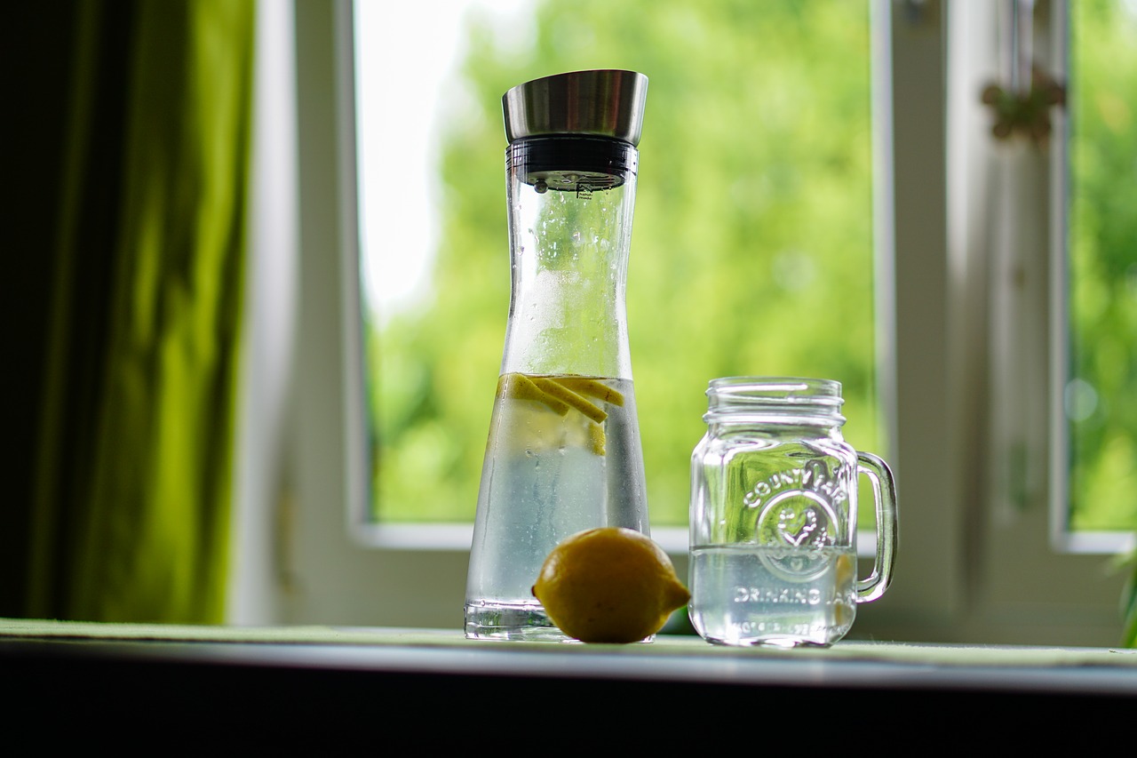 lemon water detox drink